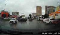 В Нижнем Тагиле девушка на Mitsubishi сбила курьера на электровелосипеде