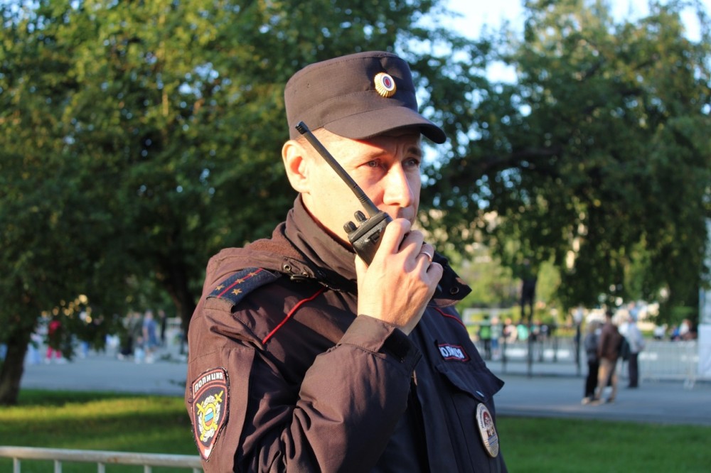 Под Нижним Тагилом полицейский спас пожилого мужчину в его доме