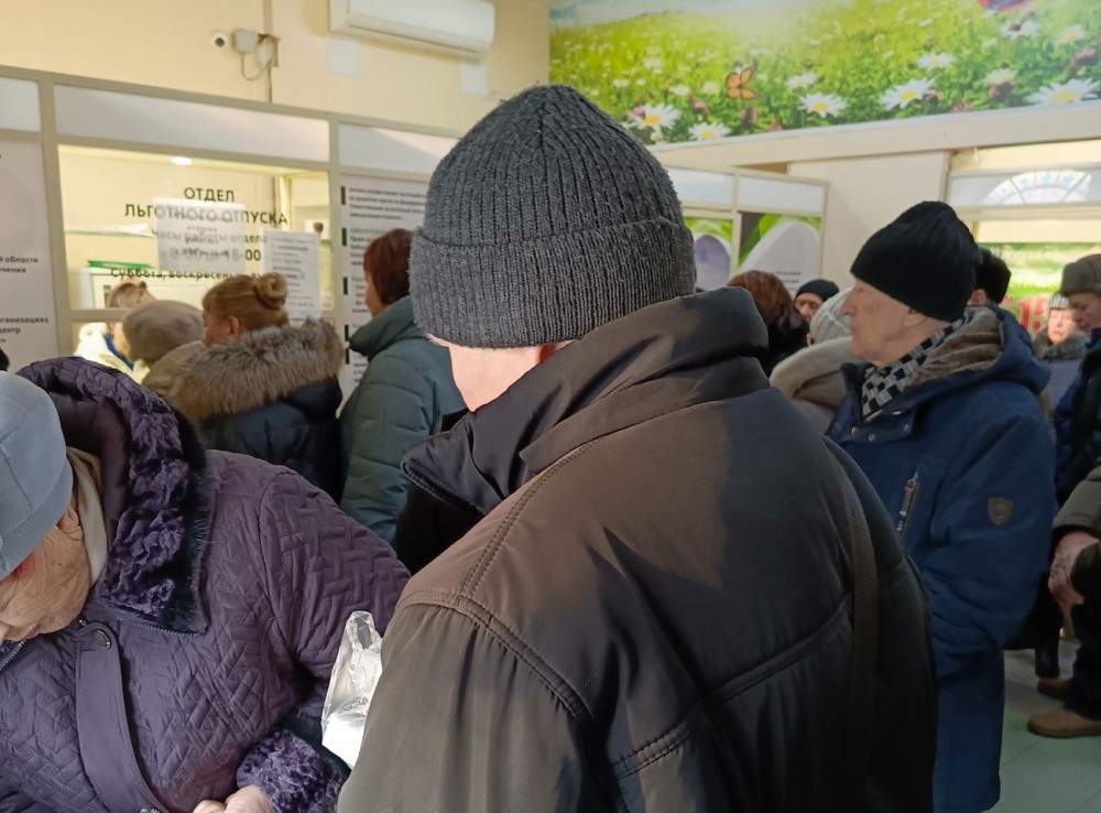 Новые госаптеки откроют для решения проблем с выдачей лекарств в Свердловской области