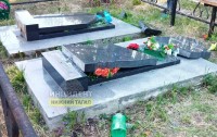Могилы на кладбище в Нижнем Тагиле разгромили дети
