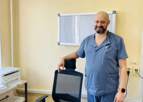 Тагильчане стали гонять на новом виде транспорта: медики приняли первых пациентов