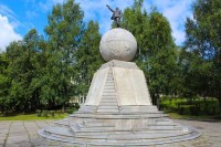 Столетний памятник Ленину на шаре обновят