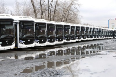 В Нижний Тагил привезли десятки новых автобусов