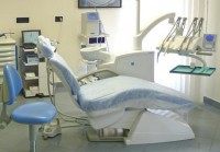 Владелец клиники более года добивался от тагильской полиции проверки стоматолога с поддельным дипломом: дело возбудили лишь после вмешательства прокуратуры