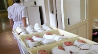 Свердловский ЗАГС назвал популярные и редкие имена новорождённых