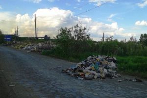 Прокуратура нашла горы мусора у автохозяйства МВД в Нижнем Тагиле