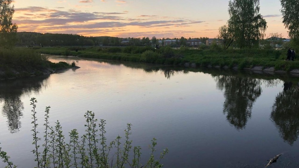В Свердловской области школьник погиб, пытаясь переплыть водоем на спор (обновлено)