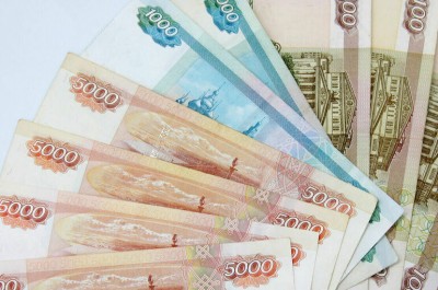 Свердловским бюджетникам значительно увеличат зарплаты