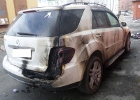 Причина в ревности: подробности поджога Mercedes в центре Нижнего Тагила