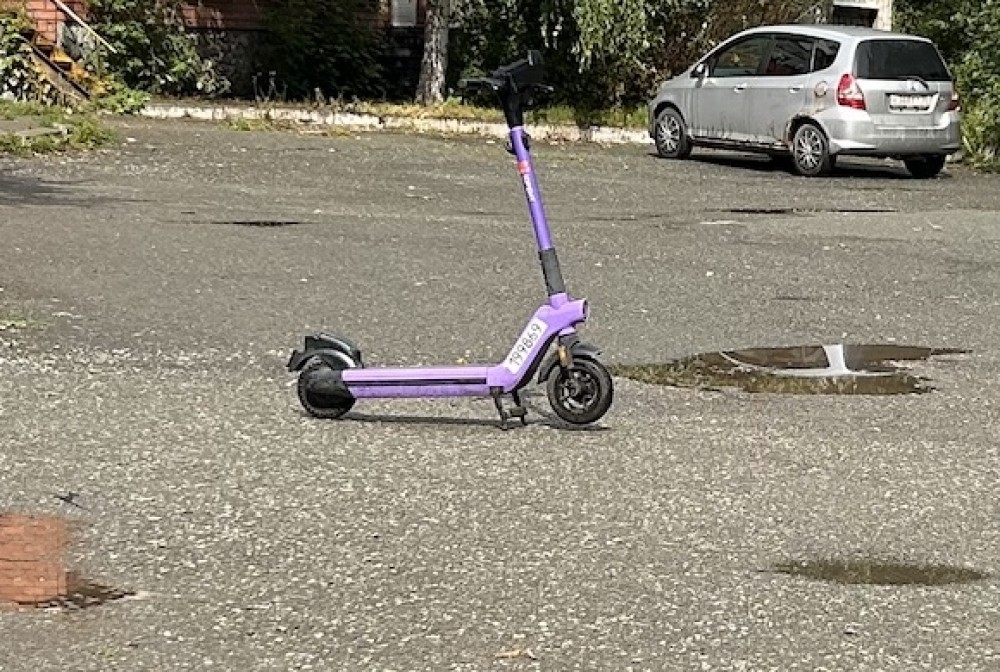 Весна пришла &mdash; самокаты поехали: в Нижнем Тагиле фиксируют ДТП с участием СИМ