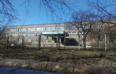 Мэр ответил возмущённым родителям, почему ремонт кровли тагильской школы начинают в сентябре