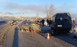 В Нижнем Тагиле пьяный водитель спровоцировал аварию с маршруткой. Пострадали 8 человек