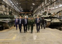 Шойгу рассказал о росте поставок танков с Уралвагонзавода