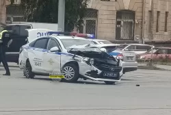 Спешащий экипаж ГАИ влетел во внедорожник: есть пострадавшие