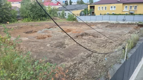 Тагильчанка добилась приостановки стройки офисника в историческом центре