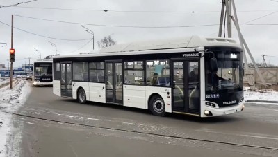 В Нижний Тагил приехали большие автобусы. Их пустят по новому мосту