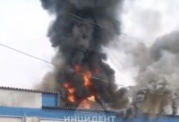 На территории «Тагилспецтранса» горел склад с утеплителем (видео)