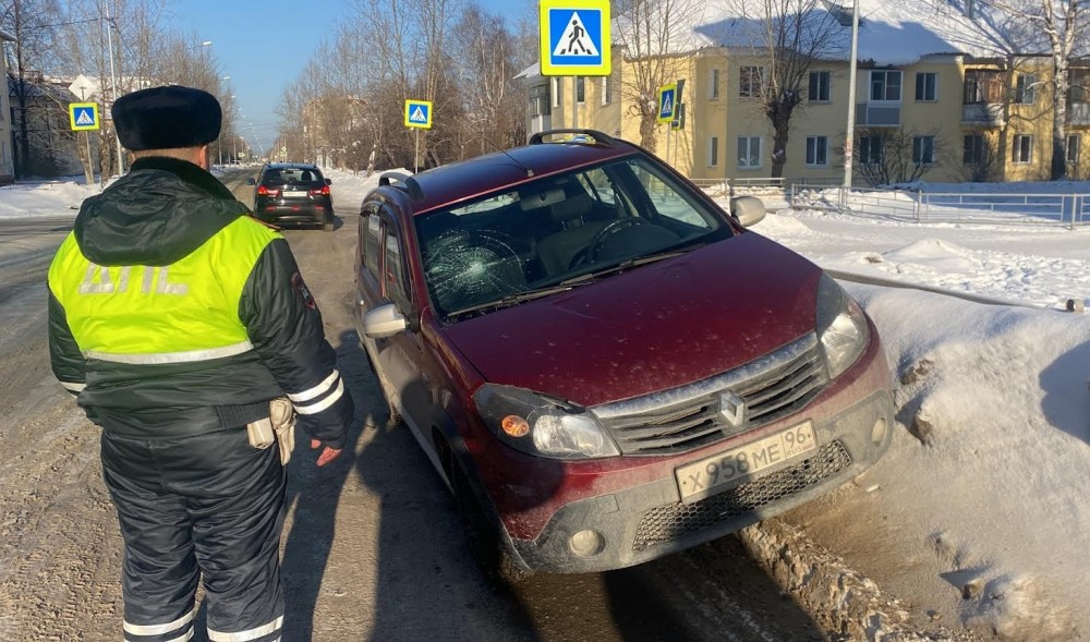 В Нижнем Тагиле сбили пенсионерку на «зебре»: водителя ослепило солнце