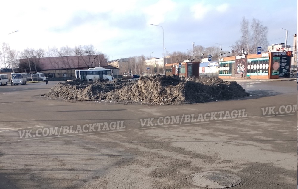 Мэру Нижнего Тагила пожаловались на неубранный город