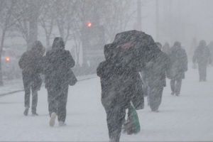 Объявлено новое экстренное предупреждение. Вслед за снегопадами придут метели