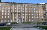 Хирурга обязали 12 лет содержать сына умершей после операции пациентки