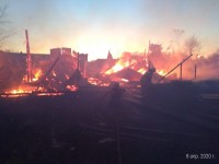 В Нижнем Тагиле сгорел склад пиломатериалов (фото, видео)