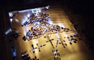 Сотни тагильчан собрались в 30-градусный мороз, чтобы установить рекорд России: как это было