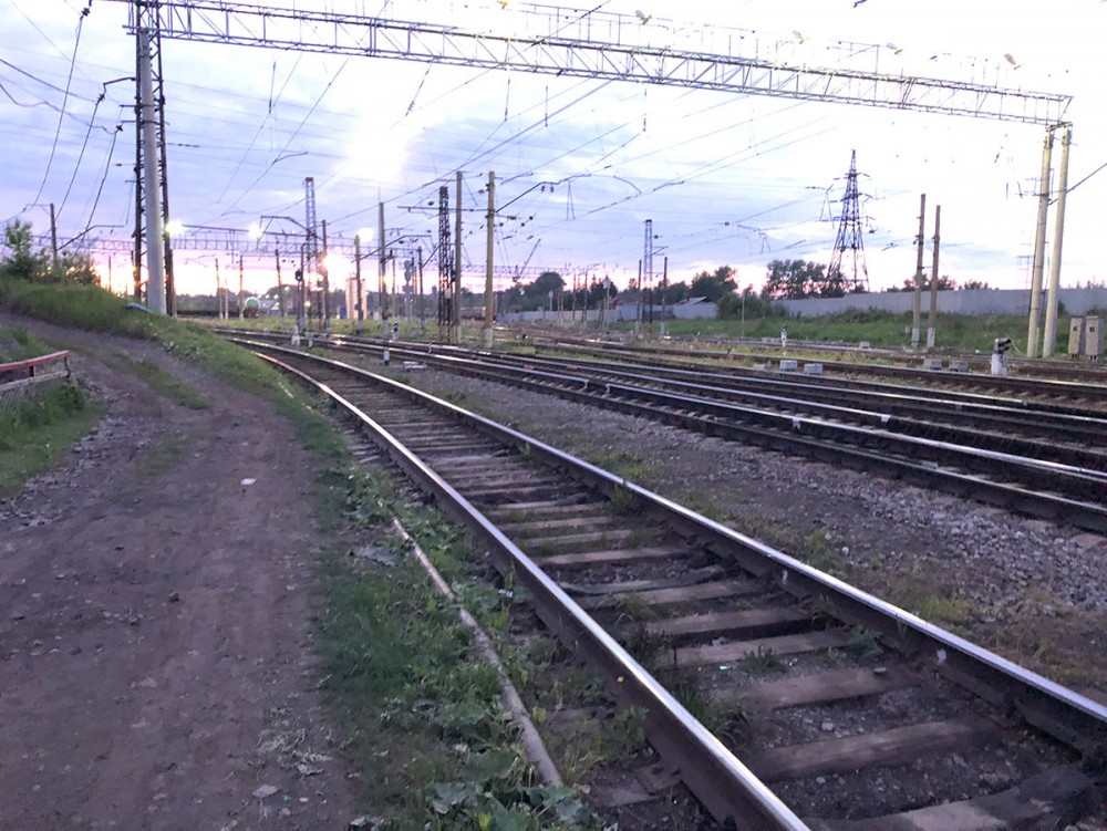 Влюблённый тагильчанин на пять часов остановил поезда на участке Свердловской железной дороги (обновлено)