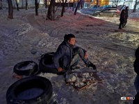 Бездомный из Нижнего Тагила выбрался из пожара в овощехранилище в Екатеринбурге, а его сосед погиб (фото)