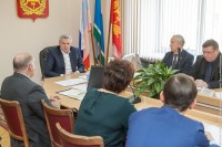 Носов предложил областным властям оплачивать тагильчанам дорогу на лечение в Екатеринбурге