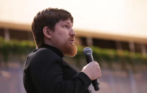 Директор свердловского предприятия, производящего FPV-дроны, пострадал при взрыве машины (обновлено)