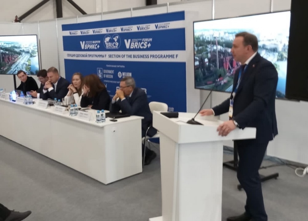 Мэр Нижнего Тагила презентовал в Санкт-Петербурге новую стратегию развития города