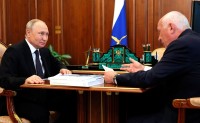 Чемезов рассказал Путину о росте зарплат на заводах «Ростеха» на 17% до 72 тыс. рублей