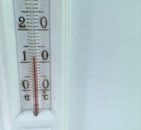 В классах +12 градусов, ученики занимаются в куртках: в Нижнем Тагиле дети в школах и детсадах замерзают без отопления