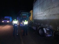 На Серовском тракте автобус с пассажирами врезался в остановившийся грузовик