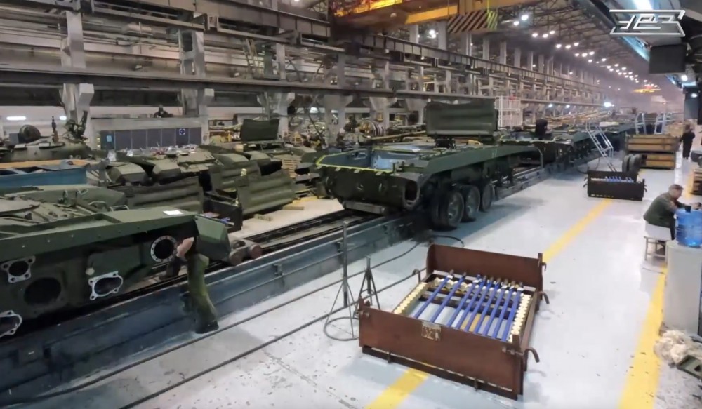 «Уралвагонзаводу» нужны сотни рабочих